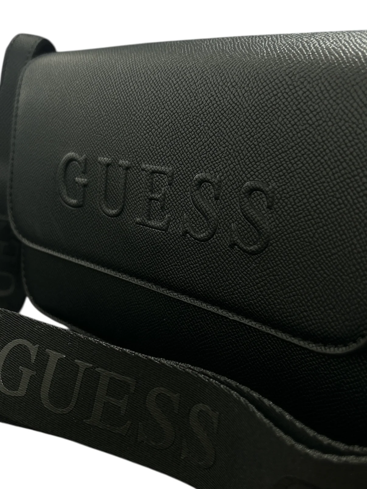 GUESS ΤΣΑΝΤΑΚΙ ΜΑΥΡΟ - Image 3