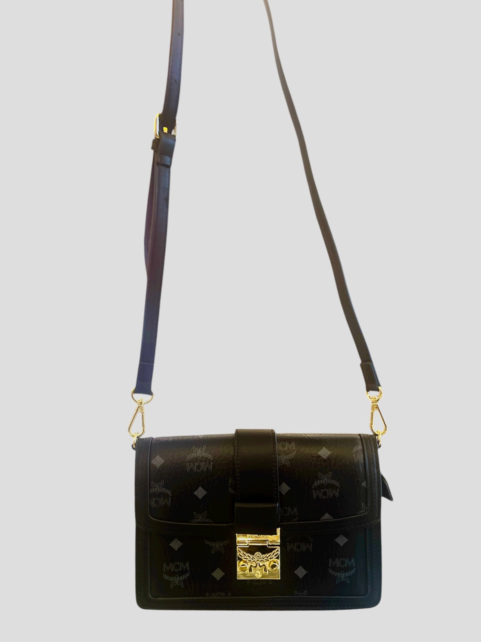 MCM ΤΣΑΝΤΑ ΧΙΑΣΤΗ ΜΑΥΡΗ - Image 2